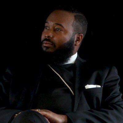 The Reverend Omaràn DèVon Lee, Sr. is an ordained Itinerant Elder in the African Methodist Episcopal (AME) Church and the Chaplain at Nashville General Hospital