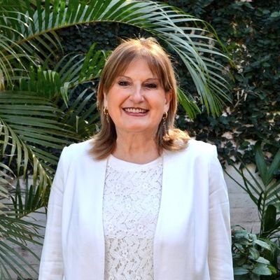 Diputada Nacional por Tucumán JxC 🇦🇷.  La familia es lo primero. Profesora universitaria. (CPN) 🎓 Amante de la Educación y la Naturaleza 📚⛰