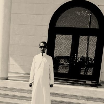 الرزق عند اللي يسوق السحايب
ماهو بعند فلان يامصاحب فلان
