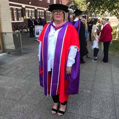 PhD on naval wives and families at the time of the Falklands War. Former A level History and Politics teacher. Now working for Office for National Statistics.