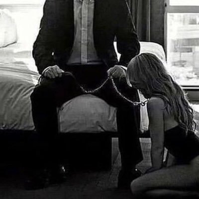 Married. #Submissive #BDSM #NSFW. 21+. DMs closed.