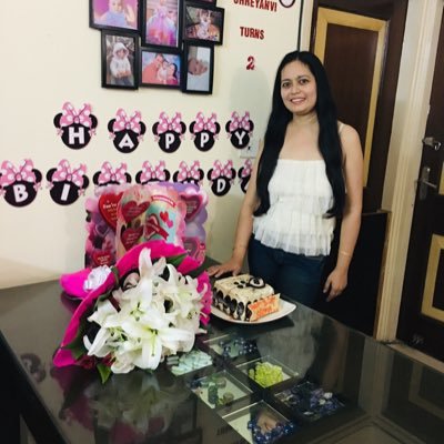 iamSeema5's profile picture. 