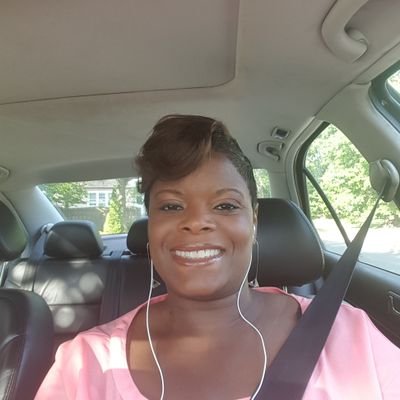 Shanda70712390's profile picture. 