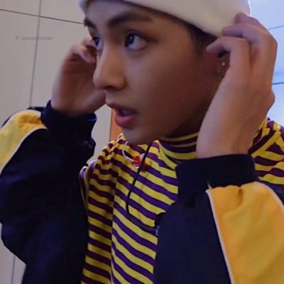 e2uA5vR4N9Pz1or's profile picture. ARMY carpenters