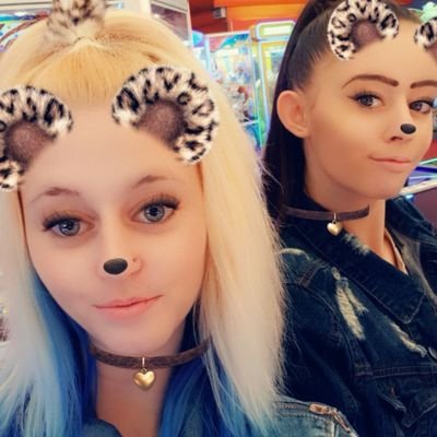 3 kids, hannah-marie 6/5/16 😍❤
ronan 20/5/17 😍💙 arabella 01/06/2019 💗👣snapchat: marylewis_24😗
