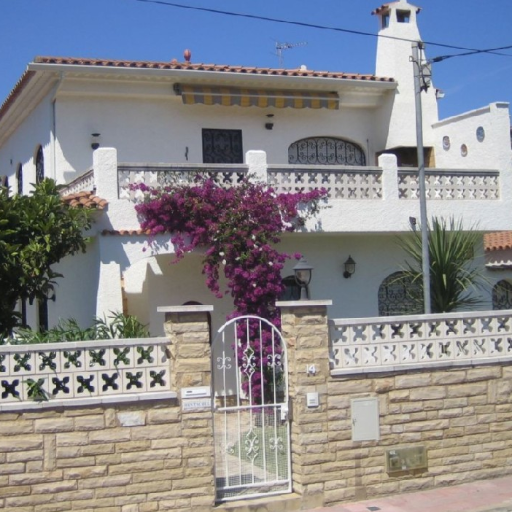 Villa_Elke_Allu's profile picture. 