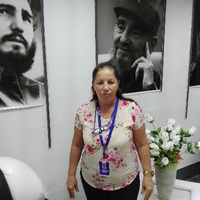 Maestra orgullosa de su profesión, directora de la Escuela Ramal del Mined.