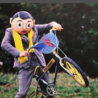 pwindie77's profile picture. struggling in the vortex with my jacket made of gortex