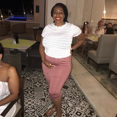 IG: smileybee1986 A young lady that doesn’t know how to really use Twitter, just here to support some and put major companies on blast for doing messed up crap