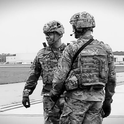The official account of the 101st Airborne Division Artillery Commander. (Following, RTs, and likes do not equal endorsement!)