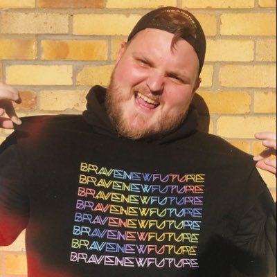 TommyLarks's profile picture. "Tomáš Souček is a https://t.co/OT7klUYlm3 TommyLarks"