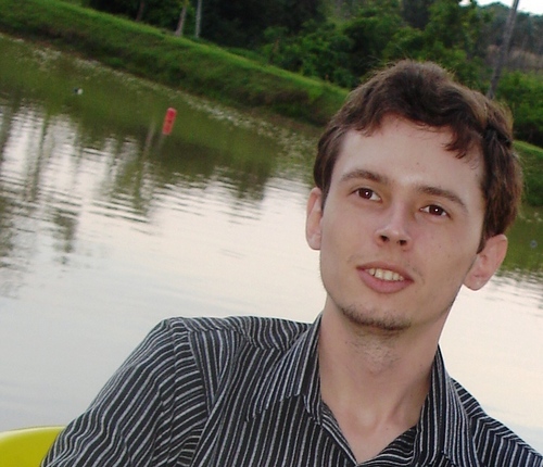 Graduando em Engenharia de Computação, UFG (Universidade Federal de Goiás)
