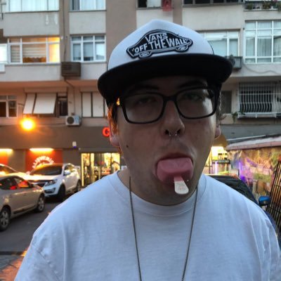 denizbraderin's profile picture. 100% boyfriend material. https://t.co/k6l7Boms6L