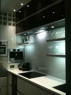 specialistGlass's profile picture. http://t.co/Tsc9rk37 are a multi dicipline company at the forefront of glass decoration and processing from glass splashbacks   to shower doors and  mirrors