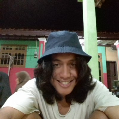-Maksud_Tanpa_Makna-
Menggambarkan kehidupan manusia di bumi tanpa adanya ketersinggungan.
-Bobby_Psychopath-