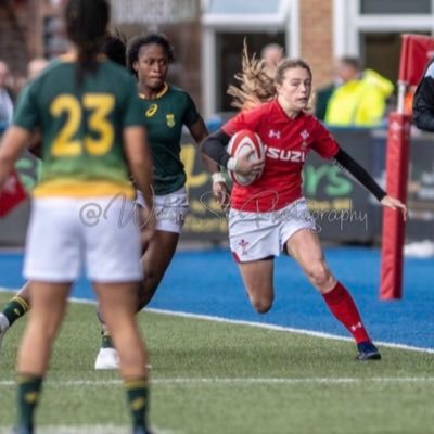 Welsh International 15’s Women’s player 🏴󠁧󠁢󠁷󠁬󠁳󠁿