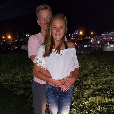 sarahjanefry03's profile picture. HaPpY🌞😊❤💚