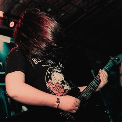 I run off of self deprecation and heavy metal.

Nerdy guitarist with a side of sarcasm and dry humor.

Sometimes I put my face on the internet at Twitch.