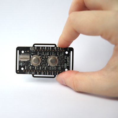 Wearable biometric-sensing for any project! https://t.co/b4eb0ICZ77
Pre-order at https://t.co/6EaWKbVIjZ ⚙️🧬🤖 
Open-source | Programmable | Easy-to-use
#EmotiBit