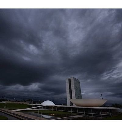 Cruzeirense. Tenho interesse pela área tributária e RelGov. Não estranhem se as vezes eu for um pouco ácido nas críticas.