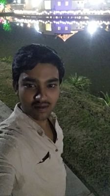 i__am__pratik's profile picture. Am a student willing to learn everything and doing interesting stuff
