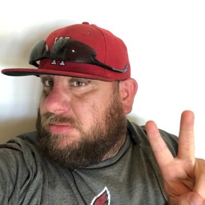 is a simple man living in small town America, I love baseball and have the best friends and family ever, big fan of Pearl Jam and the St. Louis Cardinals