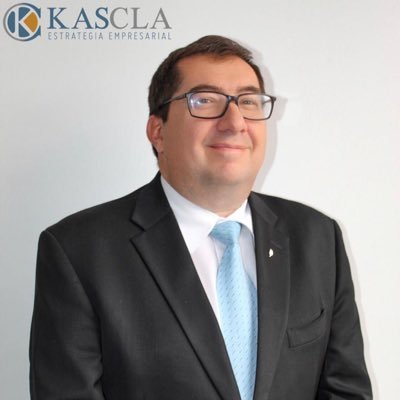 Feliz!!! 😁
Abogado- Consultor Tributario ⚖️
Hincha de la Catoliquita ⚽️
Libre y de buenas costumbres :.