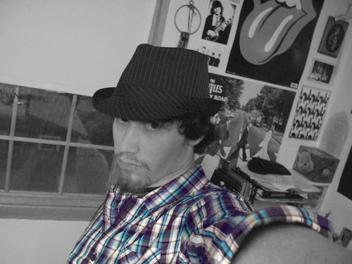 AeroensicVII's profile picture. Yeah, i'm just whatever... or better yet, i'm a hopeless romantic caught up in a false hope...