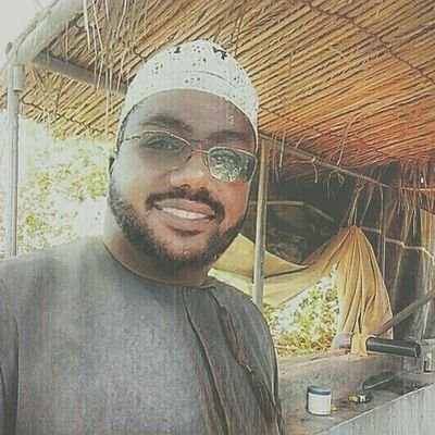  ⠀
﴿ نبذھ عني .
غني ومستغني ، كآفي ومكتفي *.
⠀