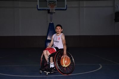 Savaşırken yanımda olmayanları zaferime asla ortak etmem🏆🏀🥇