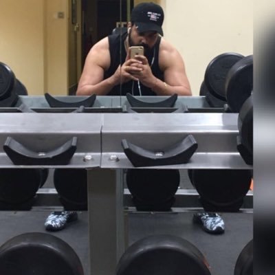 GagzTweets's profile picture. Earthbound Skydiver..