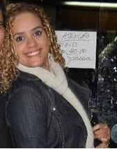 Carioca. Flamenguista. Capricorniana. Professora.