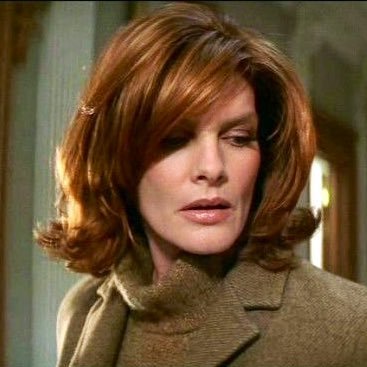 Madame_Crown's profile picture. Arquitecta / Diseñadora & Artista Plástica.