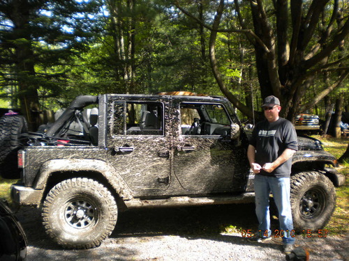 almadmanbundy's profile picture. 