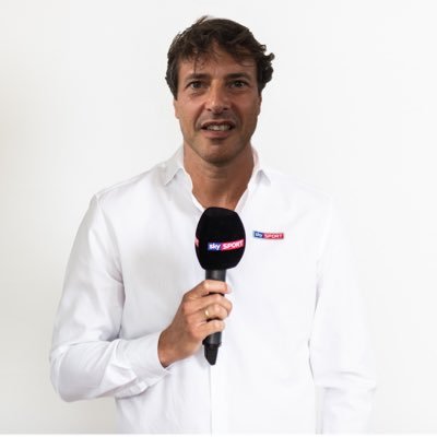 Offizieller Reporter und LDS für Sky Sport Austria. Twittert über @scraltach. Alle Informationen direkt von vor Ort: https://t.co/ri4RaCfrWN #SkyBuliAT