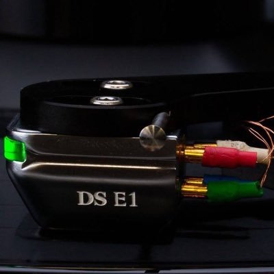 U.S. distributor for Clearaudio, DS Audio, Hana Cartridges, Musical Surroundings.