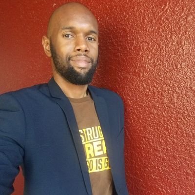 elroyg1's profile picture. A PhD in Information Systems focusing on complex systems and NLP. I design LLM apps for big data analytics.