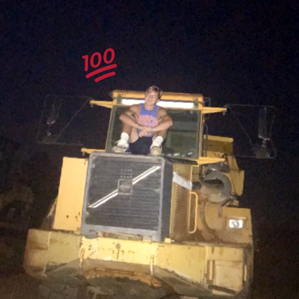 hunterMoran13's profile picture. Hunter
