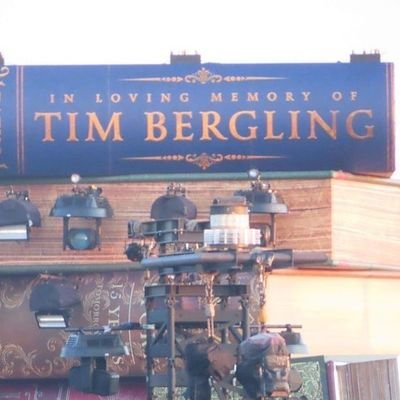 buildt_ml's profile picture. Follow all Tomorrowland 2019 construction here!
Dear team of tomorrowland, it's a secret for those that want it to be a secret.The choice is of each one