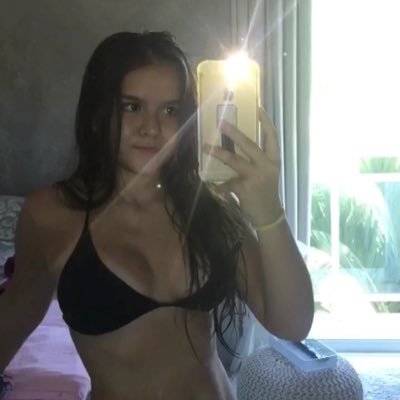aqui eu só posto merda ent se acostumem 🥴insta: @yasminmcoutinho ✨🦐