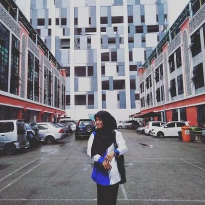 MienaNick's profile picture. *Susah untuk melupakan seseorang yg kita sudah kenal*