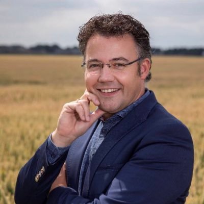 Akkerbouwer in Herkingen | Veldleeuwerik teler | accountmanager Food & Agri @RaboFoodAgri | trotse vader van Maud, Cas & Amber | Exploitant ParkZeedijk