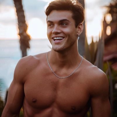 Profile Picture of Dolan Twins 💓 (@alice88843203) on Twitter
