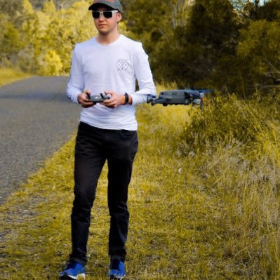 Based in Brisbane. Keen golfer🏌️♀️ . Landscape photography and drone photography. Building Designer.