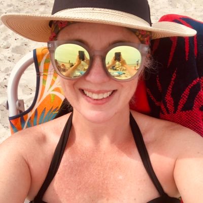 brand_noelle's profile picture. Artmomteacher