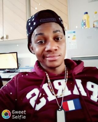 j'ai 22 ans sans emploi, je cherche une relation sérieuse et durable.