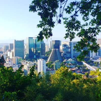 ozny's profile picture. Que?