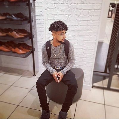 Aye guys! welcome 👋 to my twitter profile
.. just an average guy who likes to upload youtube videos 📹 and share my content with the world 🌍..