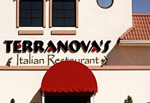 Locally owned restaurant featured in Southern Living Magazine. Best Italian food in the Tennessee Valley!