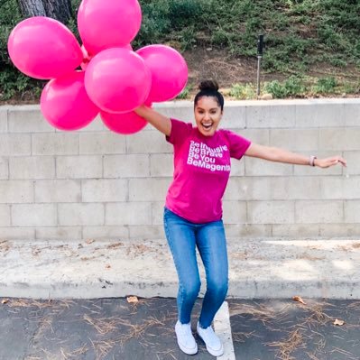 tmo_fania's profile picture. Here for all the Magentaaaa✨